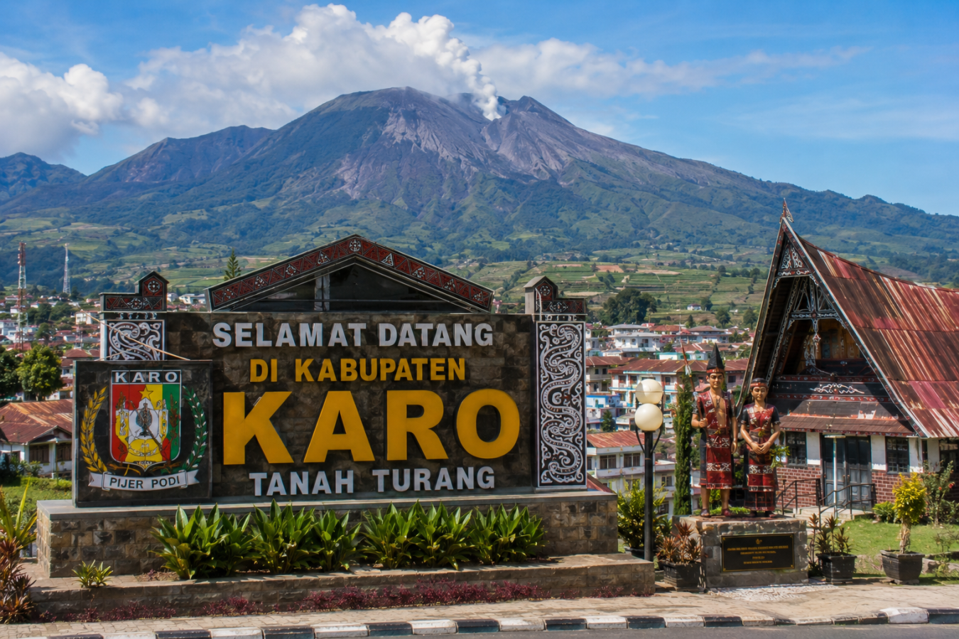 Kabupaten Karo: Tanah Berastagi, Gunung Api, dan Kehangatan Budaya Batak di Dataran Tinggi Sumatera