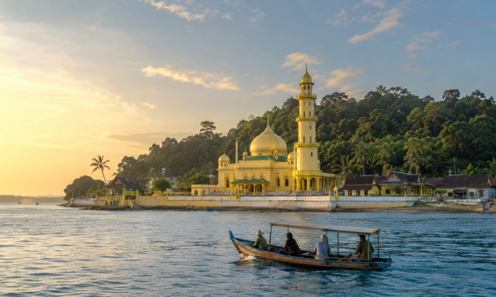 Wisata Kepulauan Riau: Jejak Melayu di Penyengat, Pantai Bintan, dan Gugusan Laut Natuna